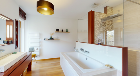 En Périgord Noir, à quelques minutes de Montignac-Lascaux, superbe maison d'architecte construite en bois sur plus de deux hectares de terrain. Vue exceptionnelle.