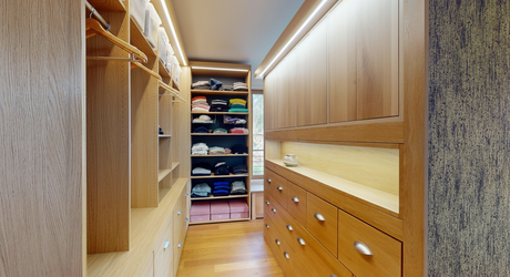 En Périgord Noir, à quelques minutes de Montignac-Lascaux, superbe maison d'architecte construite en bois sur plus de deux hectares de terrain. Vue exceptionnelle.