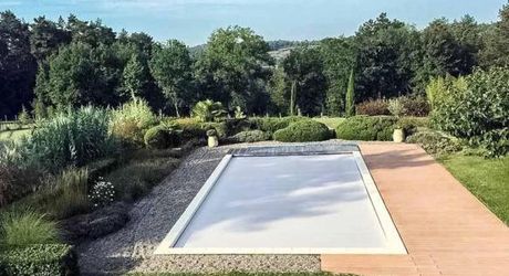 NEAR LES EYZIES, A CONTEMPORARY 4-BEDROOM HOUSE WITH SWIMMING POOL AND SUPERB LANDSCAPED GARDENS, DOUBLE GARAGE, POND ON 2.3HA (5.5 ACRES) LAND. MP114026