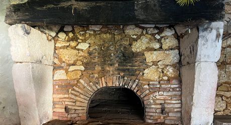 A 15 minutes de Montignac, entre Périgueux et Brive, belle longère en pierre au coeur d'un joli hameau avec un magnifique point de vue !