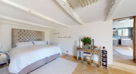 Région de Hautefort, Propriété de caractère, en campagne et sans voisin. Maison d'amis et piscine. 