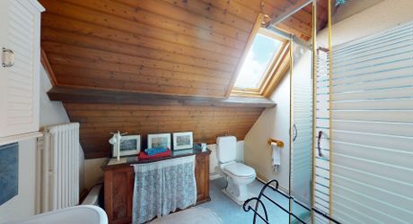 En Périgord Noir, maison en pierre de 180 m² avec jardin au Lardin-Saint-Lazare.