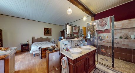En Périgord Noir, maison en pierre de 180 m² avec jardin au Lardin-Saint-Lazare.