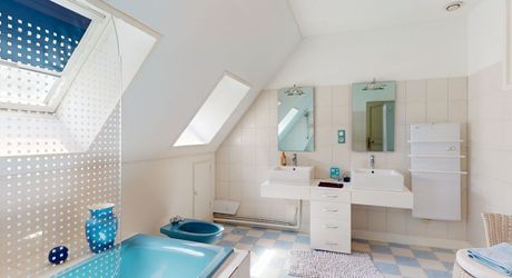 Maison contemporaine 275 m² avec piscine à Terrasson-Lavilledieu sur environ 5000 m² de terrain.