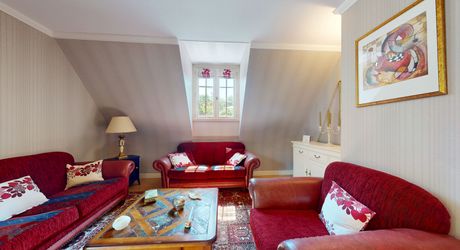Maison contemporaine 275 m² avec piscine à Terrasson-Lavilledieu sur environ 5000 m² de terrain.