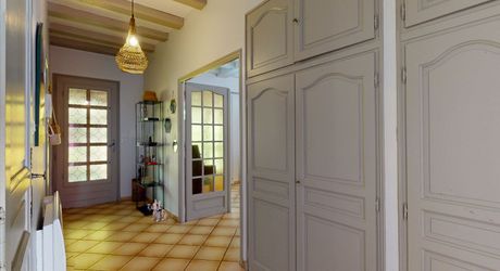Maison contemporaine 275 m² avec piscine à Terrasson-Lavilledieu sur environ 5000 m² de terrain.