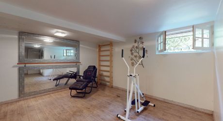 Maison contemporaine 275 m² avec piscine à Terrasson-Lavilledieu sur environ 5000 m² de terrain.