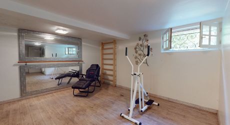 Maison contemporaine 275 m² avec piscine à Terrasson-Lavilledieu sur environ 5000 m² de terrain.