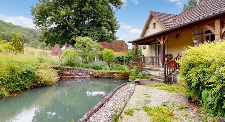 Périgord noir, Ancien moulin plein de charme au bord de l’eau