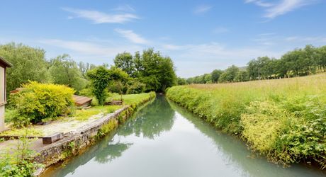 Périgord noir, Ancien moulin plein de charme au bord de l’eau