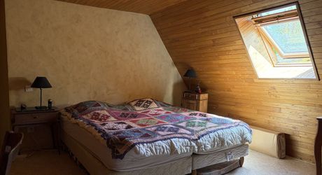 Propriété sur 2 hectares située dans un très beau cadre de campagne, à moins de 10 minutes de Sarlat.
