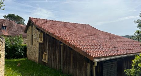 Périgord Noir, maison au coeur d'un hameau, proche commerces et sites touristiques.