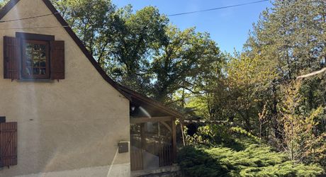 A quiet house situated 2 minutes from the centre of Montignac-Lascaux.