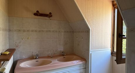 A quiet house situated 2 minutes from the centre of Montignac-Lascaux.