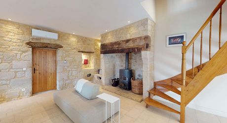Magnifique maison de vacances avec cour et piscine.