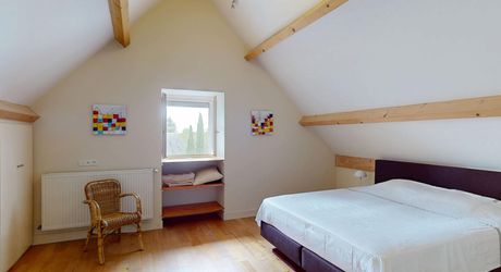 Magnifique maison de vacances avec cour et piscine.