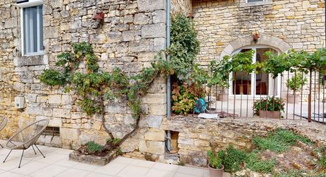 Magnifique maison de vacances avec cour et piscine.