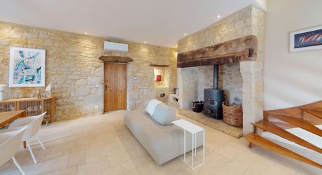 Magnifique maison de vacances avec cour et piscine.