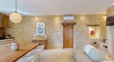 Magnifique maison de vacances avec cour et piscine.