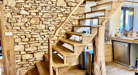 Maison de village authentique rénovée avec cour. 