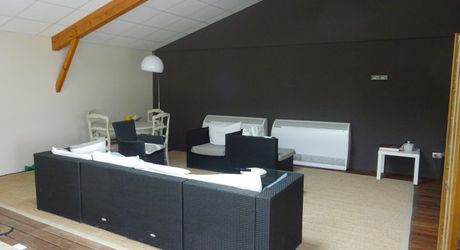 Région Montcuq - Propriété composée de 2 maisons en pierre avec environ 10 ha de terrain