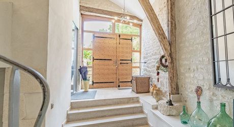 Région Montcuq - Propriété composée de 2 maisons en pierre avec environ 10 ha de terrain