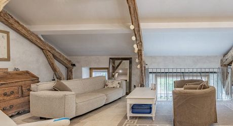 Région Montcuq - Propriété composée de 2 maisons en pierre avec environ 10 ha de terrain