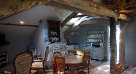 Région Montcuq - Propriété composée de 2 maisons en pierre avec environ 10 ha de terrain