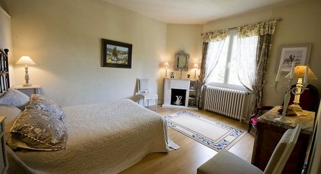 Région BELVES - Maison de caractère avec gîtes et 2 piscines