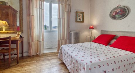 Région BELVES - Maison de caractère avec gîtes et 2 piscines