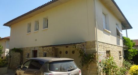 Prayssac centre , maison de 150 m² habitables.