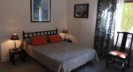 Région BELVES - Maison de caractère avec gîtes et 2 piscines