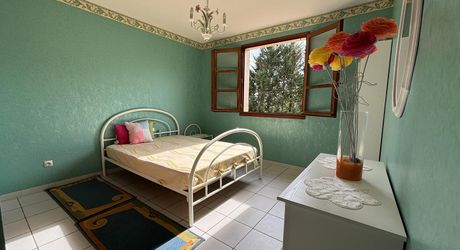 Proche Cahors, maison 5 chambres avec terrain de 3770m² 