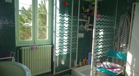 Propriété en pierre avec dépendances