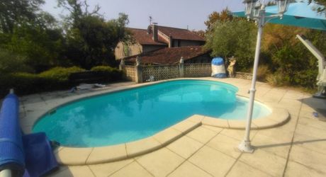 Cahors sur les hauteurs maison avec gîte
