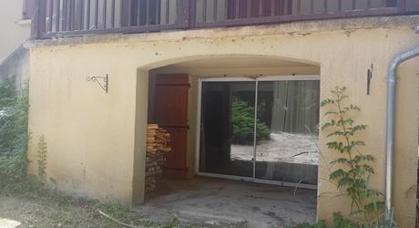 Entre Gourdon et Sarlat Maison T5 avec terrain clos 