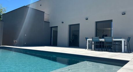 Proche Cahors. Maison  ultra contemporaine 