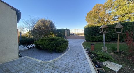 PRADINES, DOUBLE-MAISON AVEC VUE SUR LA VALLEE 