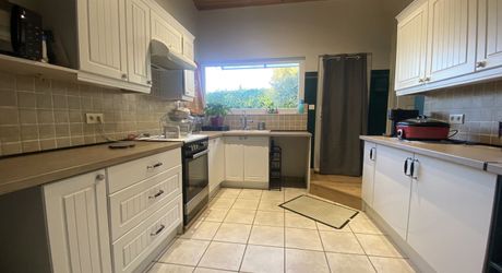 PRADINES, DOUBLE-MAISON AVEC VUE SUR LA VALLEE 