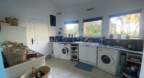 PRADINES, DOUBLE-MAISON AVEC VUE SUR LA VALLEE 