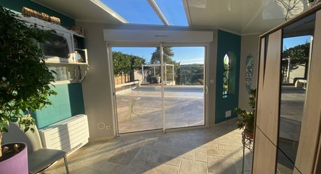 PRADINES, DOUBLE-MAISON AVEC VUE SUR LA VALLEE 