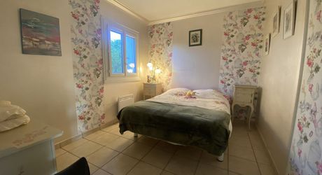 PRADINES, DOUBLE-MAISON AVEC VUE SUR LA VALLEE 