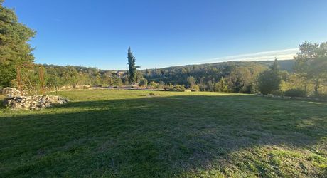 PRADINES, DOUBLE-MAISON AVEC VUE SUR LA VALLEE 