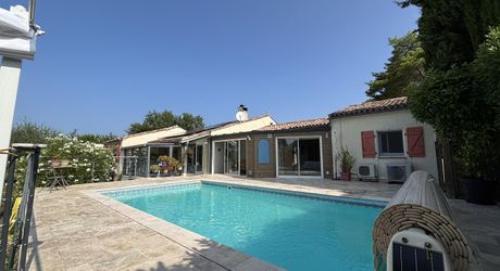 PRADINES, DOUBLE-MAISON AVEC VUE SUR LA VALLEE 