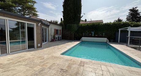 PRADINES, DOUBLE-MAISON AVEC VUE SUR LA VALLEE 