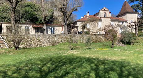 CAHORS propriété de caractére