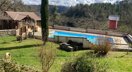 CAHORS propriété de caractére