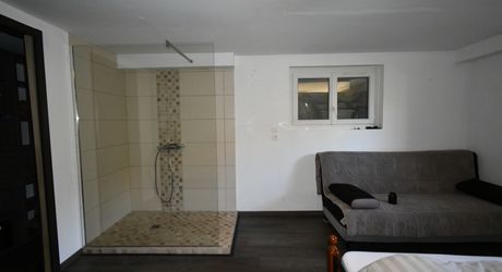 Proche Cahors, maison 6 chambres avec piscine 
