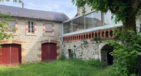 Vallée du Lot Ouest Petit Manoir 