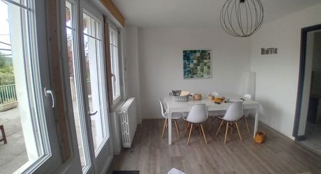 Cahors, Appartement T4  avec Terrasse et Jardinet.